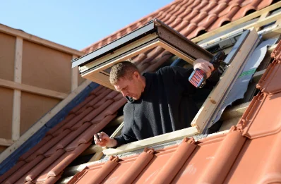 Pose de fenêtres de toit Velux aux Plans